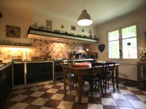 Maison spacieuse près du lac avec piscine privée, idéal pour 16 personnes - FR-1-50-145