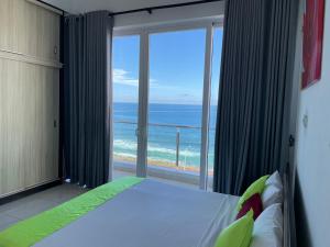 Next to an Indian Ocean