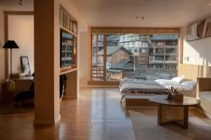 Xijiang Qianhu Miao Village Mountain and B&B - Yung-chiang