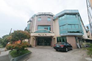 Royal Am Rei Hotel by RedDoorz