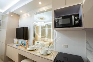 Chateau Denise Penthouse & Suites
