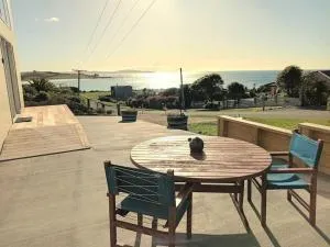 Sea Breeze Apartment Kakanui - Totaratahi