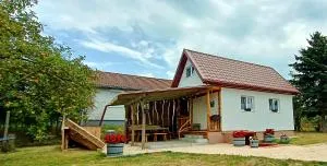 Lebegő Falu Vendégház - Várgesztes