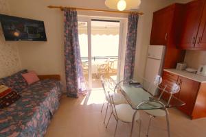 One-Bedroom Apartment - Comfort with Sea View (2 Adults + 2 Children)