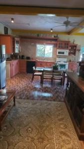 Vals Waterfront Ecoluxe Cottage