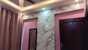 AK Royal Guest House Service Greater Noida West