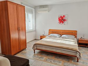 Apartment Port Special