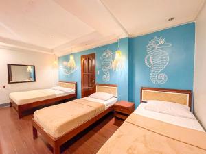 Amos Portside Inn El Nido