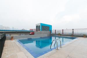 RedDoorz @ Melbourne Suites Makati