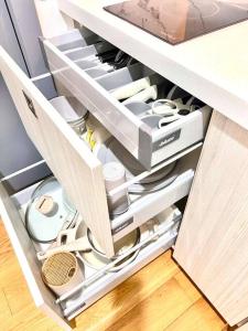 Rockwell View Acqua Iguazu Tower 17th flr Mandaluyong-Makati 1BR