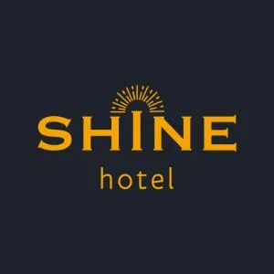 Shine Hotel - 科布列韦
