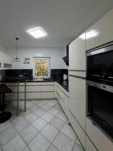 Ganzes Ferienhaus in Leipzig mit Garage und Fußbodenheizung