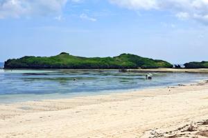 Ocean Villa Watamu - Exclusive Villa in Kenya with Pool and Tropical Garden