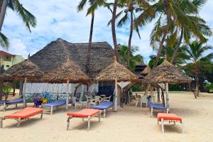 Ocean Villa Watamu - Exclusive Villa in Kenya with Pool and Tropical Garden