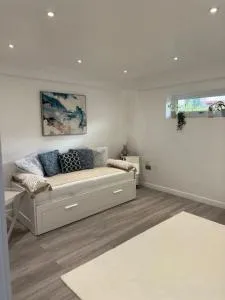 Devonshire - Stunning 1-Bedroom Apartment with Full Amenities - Grimsargh