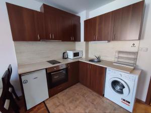 "Mountain Dream" Apartments 200m from Ski Road