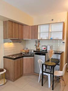 Cozy BOHO Studio Inside IT Park