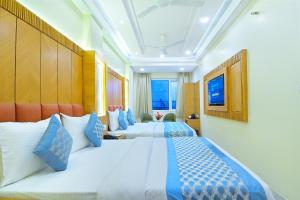 Hotel Northern Palace Just - 1 min Connaught place & New Delhi Station