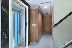 Northern palace - 1 Min From Connaught Place & New Delhi Railway Station
