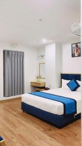 Hoàng Anh Hotel - số 20 ngõ 60 Dương Khuê - by BAY LUXURY