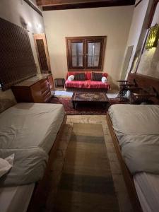 Vintage Penthouse - Bayt Yakan, Historic Old Cairo