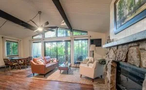 Secluded Chalet near Ohiopyle and Seven Springs - Acme