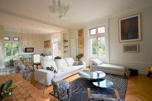 Appartements Chateau de L Etrat : photos des chambres