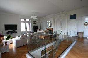 Appartements Chateau de L Etrat : photos des chambres
