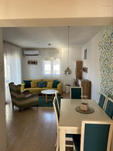 Ana’s 2 bedrooms lovely flat