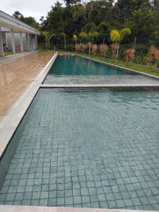 Apartamento 2 quartos condomínio com piscina