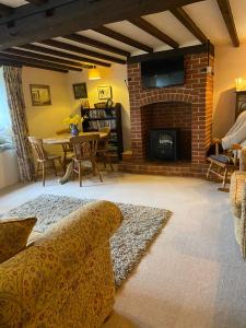 Strongate Cottage Rural Retreat - near Bridport & Jurassic Coastline