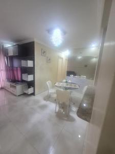 Apartamento com 3 dormitórios
