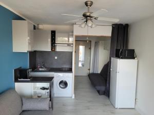 Vela Aurea, Studio 4 couchages en rez de jardin, avec terrasse et parking, à 500m de la plage