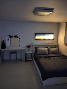 Newly renovated apartment center of Seoul #10