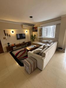 Cairo Airport Sheraton Al-Matar lovely sunlit flat