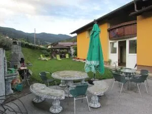 TURISTIČNA KMETIJA LIPNIK - Podvelka