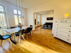 Komfortable Ferienwohnung im Stadtzentrum und Seenähe