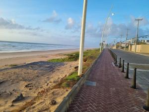 Salvador - Praia do Flamengo - Foot on the Sand