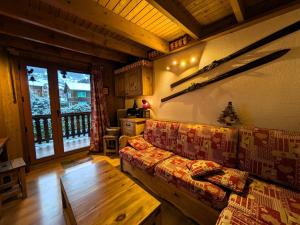 Duplex montagnard 6 pers avec piscine et loggia, Arêches - FR-1-342-327