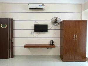 Thúy Tiên Hotel LC - by BAY LUXURY