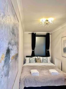 The Ivy Suite - Spacious London 3-Bed