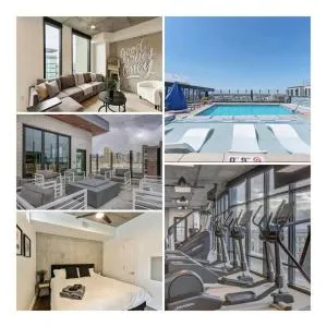 Gym Rooftop Pool Hot tub King Bed Parking - McIntyre Building Condominium
