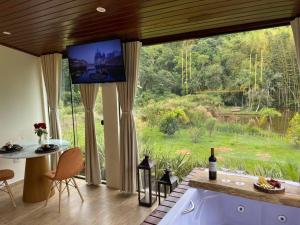 Loft Vidro Lake Rota do Vinho São Roque