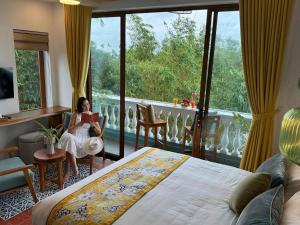 Blue Tropical House Hội An