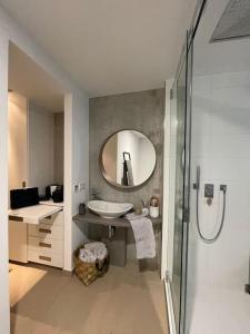Smarte Businesswohnung mit Whirpool und Kamin