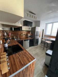 Appartements Bel appartement spacieux ,convivial de 3 chambres avec parking prive secure : photos des chambres