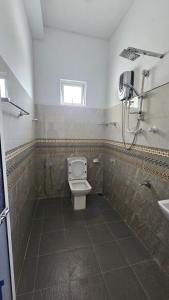 Pearl Gardens Midigama