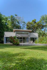 Lilan Nature, Modern House N°1, private swimming pool.