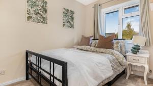 Luxurious 2-Bed Home Near NEC, BHX Airport & JLR Ideal for Contractors or Lesiure Stays Long term stay available