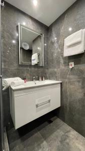 H&M Real Estate Hospitality